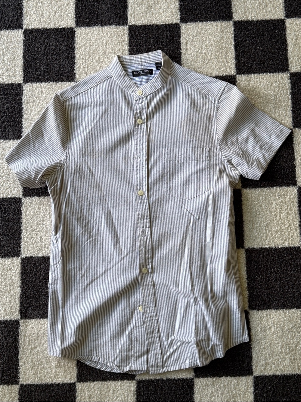 BRAVE SOUL Men’s Short Sleeve Mandarin Collar Striped Shirt